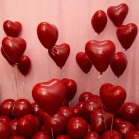 PS110 - 10-inch ruby ​​red heart-shaped love balloon